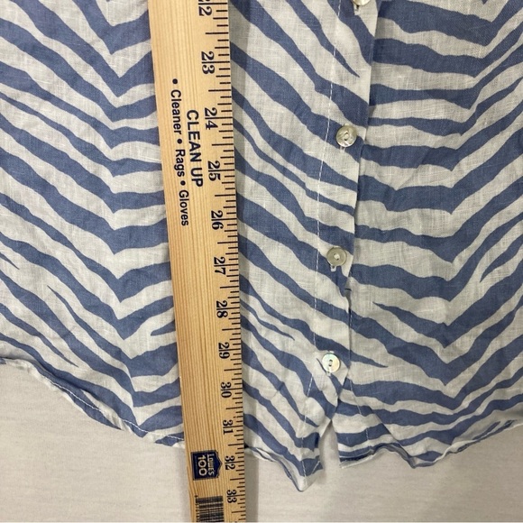 Tahari Blue White 100% Linen Rolled Tab Button Down size 1X - Picture 7 of 11